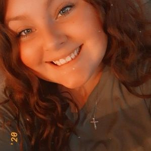 Meet your Posher, Candice